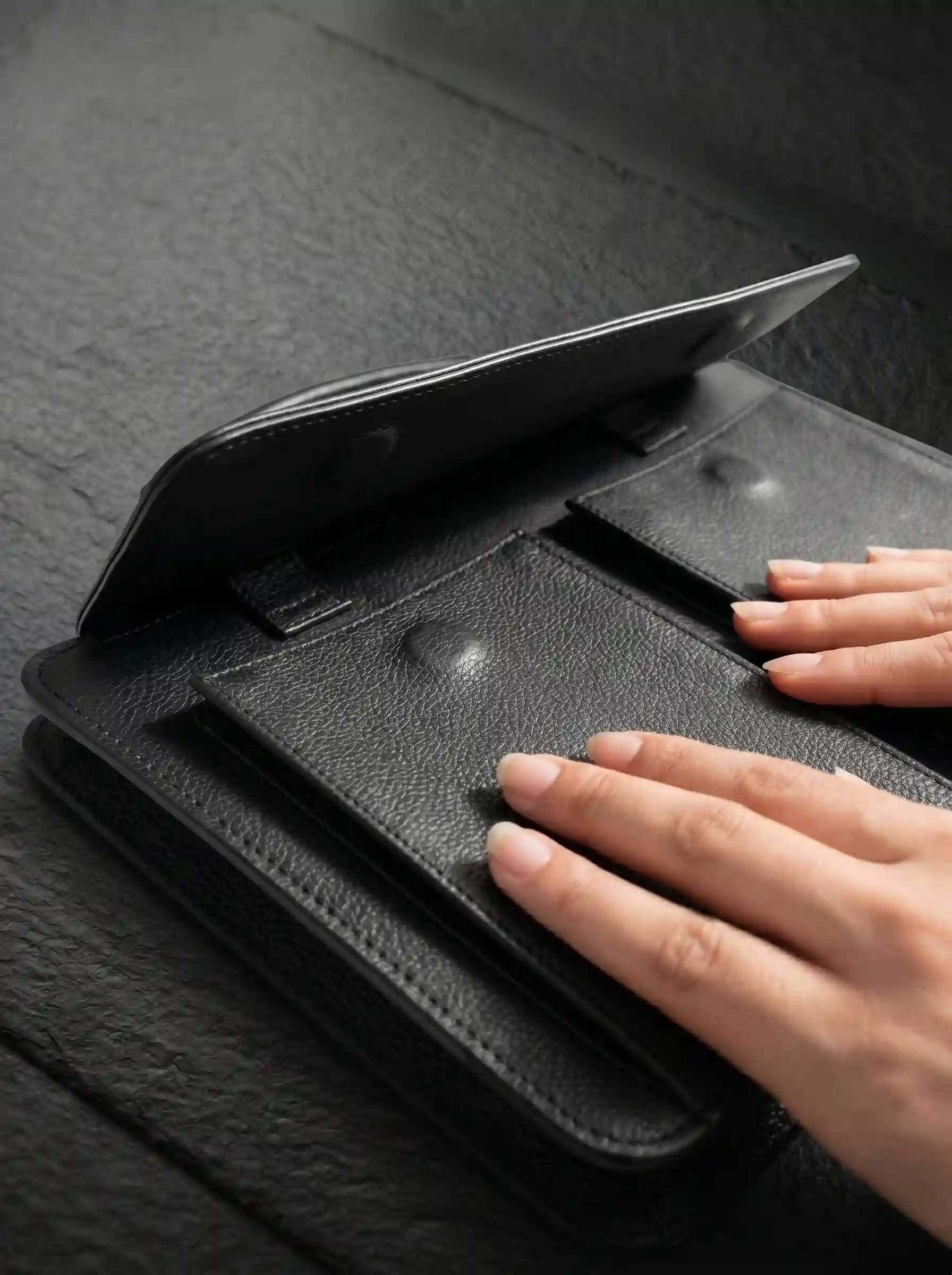Ml speciality-pcb The Executive Folio Pro Black - Image 1